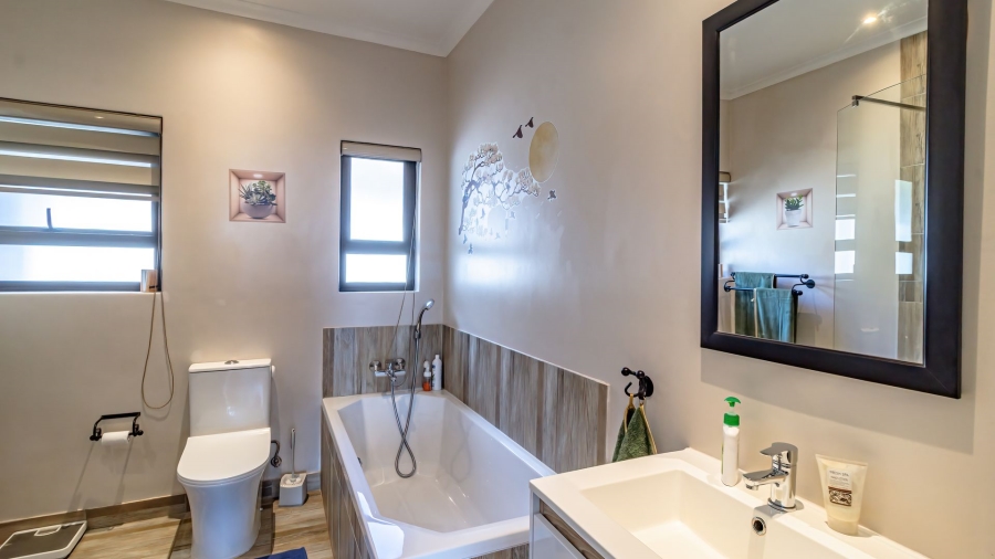 4 Bedroom Property for Sale in Glenvista Gauteng