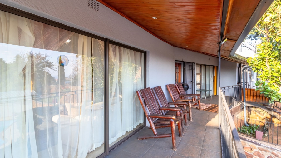 4 Bedroom Property for Sale in Glenvista Gauteng
