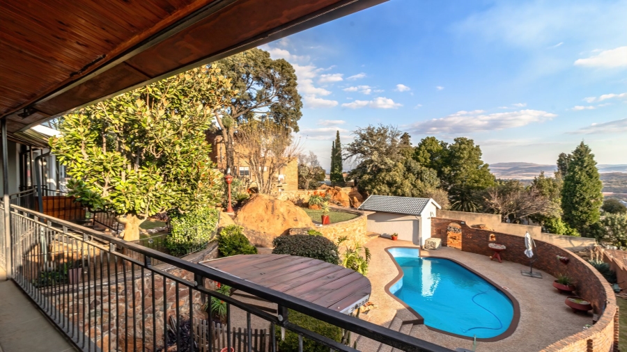 4 Bedroom Property for Sale in Glenvista Gauteng
