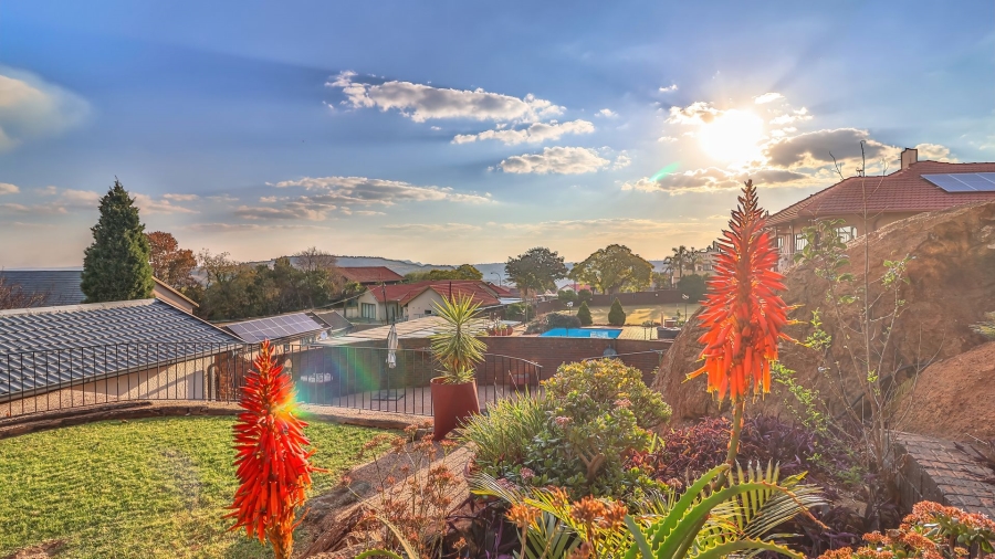 4 Bedroom Property for Sale in Glenvista Gauteng