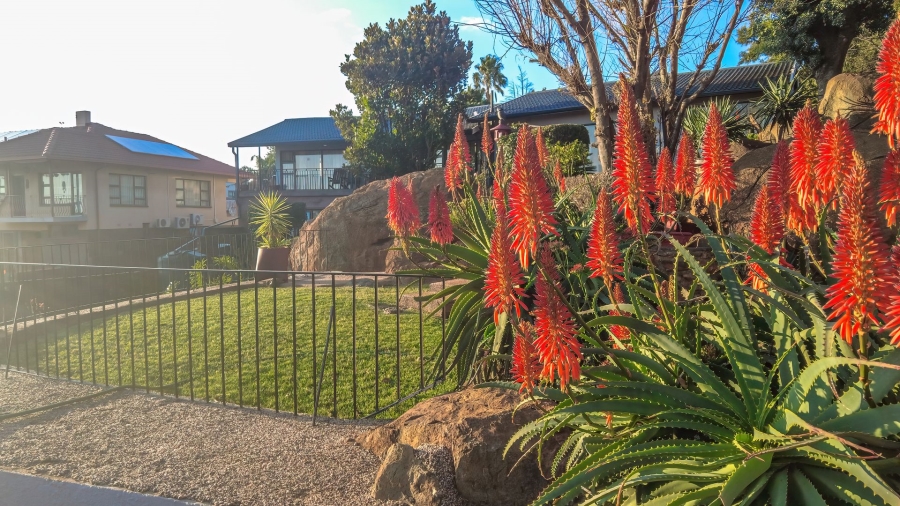 4 Bedroom Property for Sale in Glenvista Gauteng