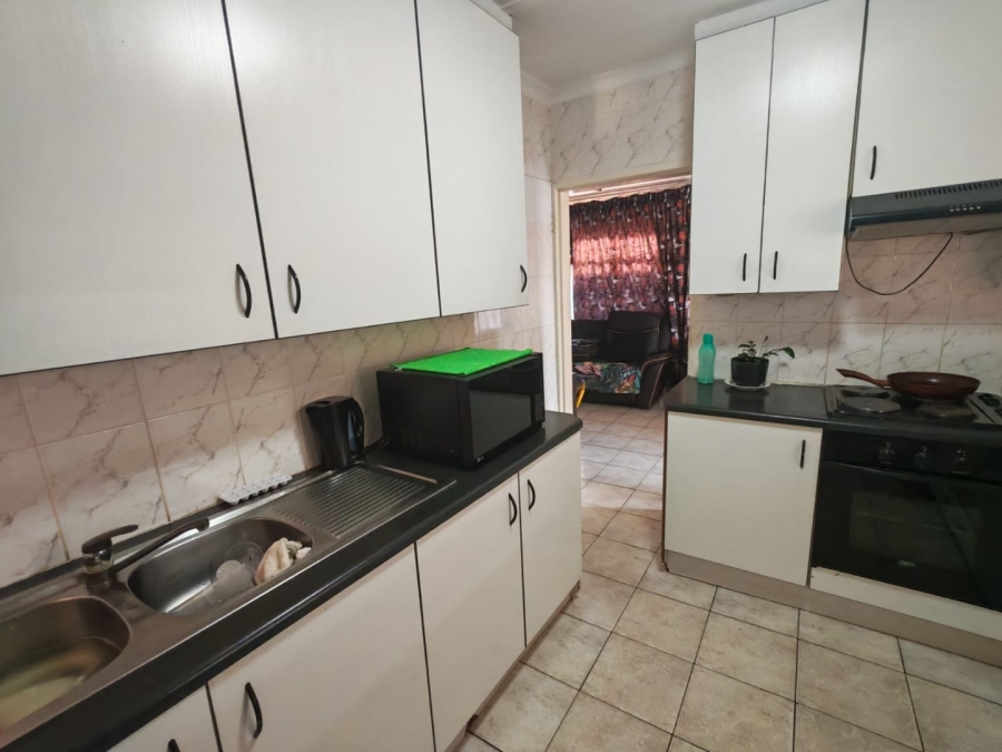 3 Bedroom Property for Sale in Lenasia Ext 6 Gauteng