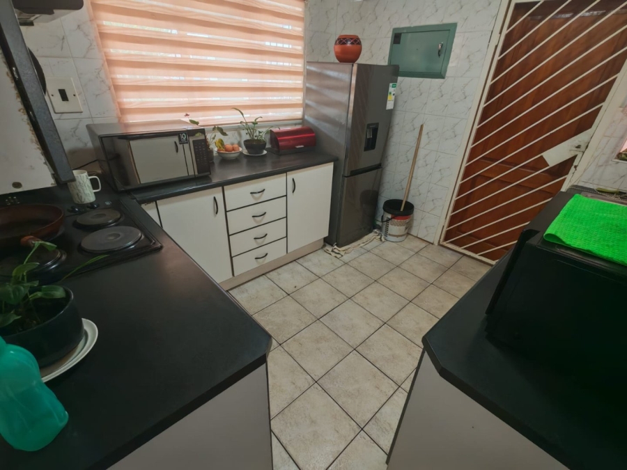 3 Bedroom Property for Sale in Lenasia Ext 6 Gauteng