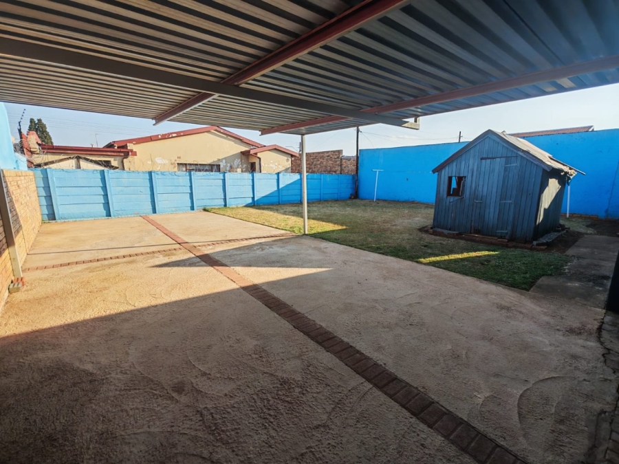 3 Bedroom Property for Sale in Lenasia Ext 6 Gauteng