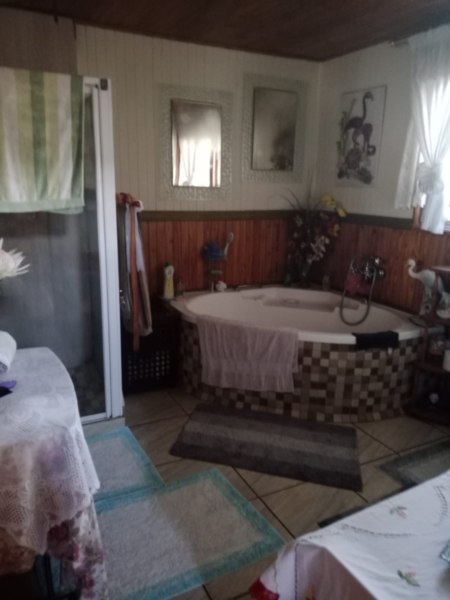 Commercial Property for Sale in Kleinfontein A H Gauteng