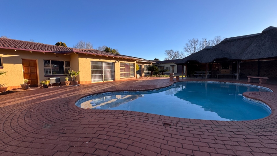 4 Bedroom Property for Sale in Three Rivers East Gauteng