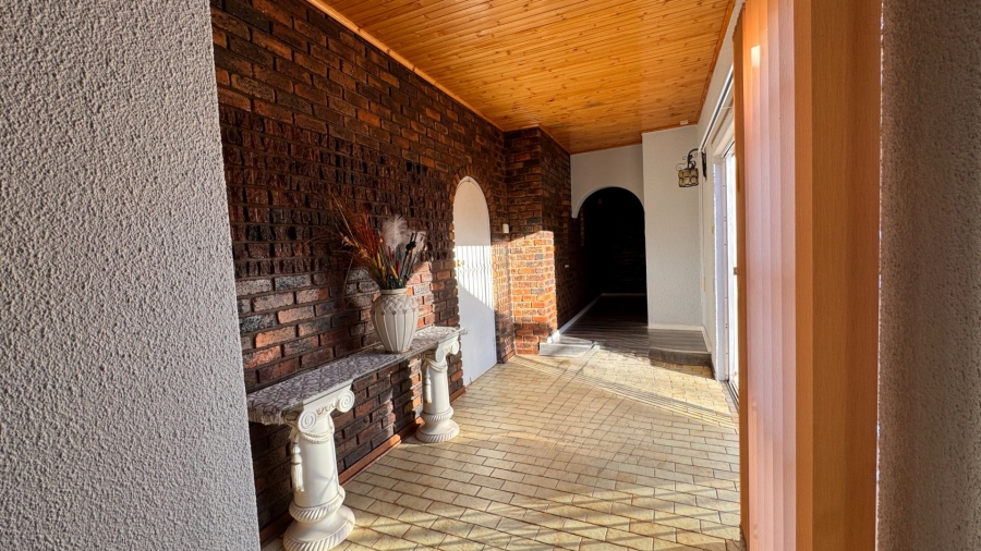 4 Bedroom Property for Sale in Three Rivers East Gauteng
