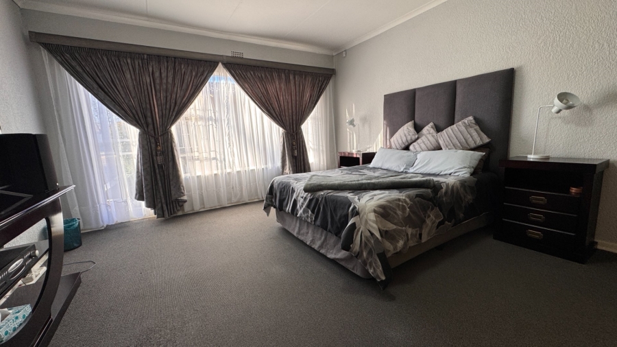 4 Bedroom Property for Sale in Three Rivers East Gauteng