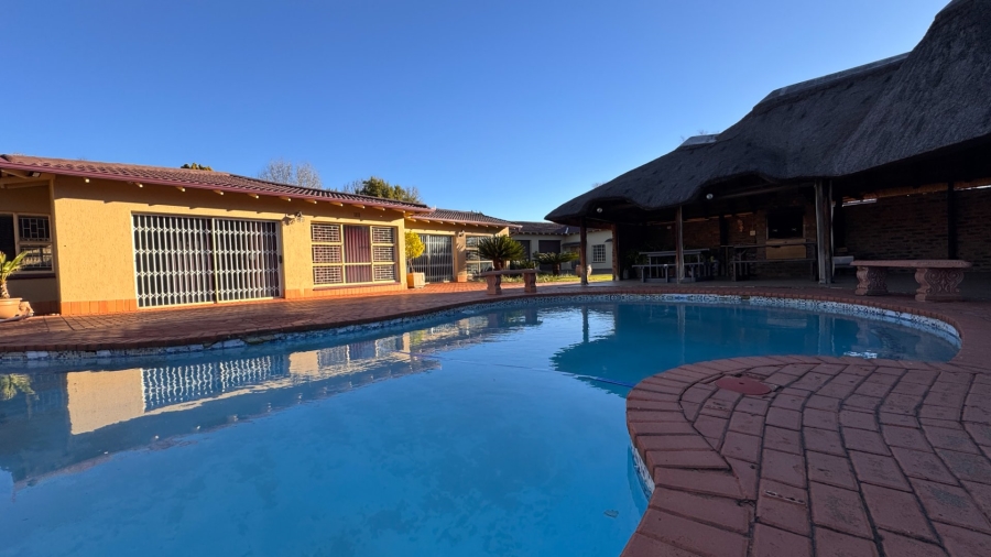 4 Bedroom Property for Sale in Three Rivers East Gauteng