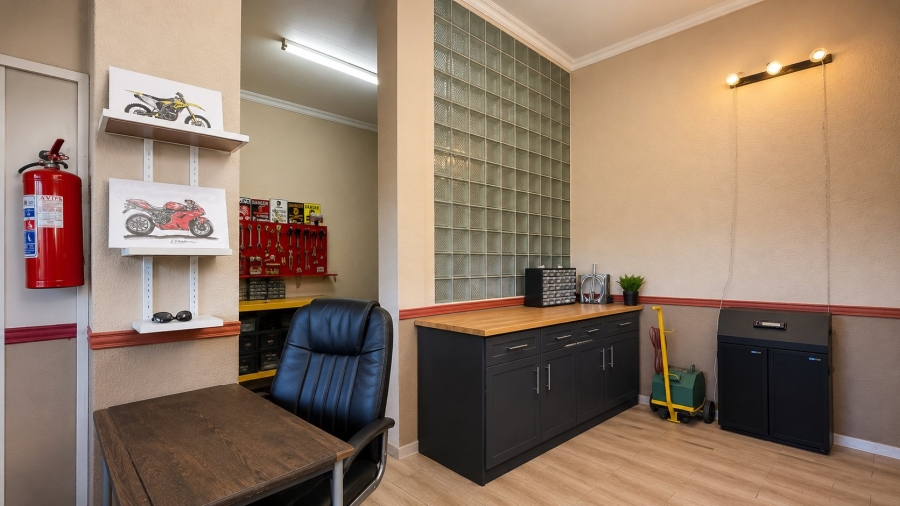 4 Bedroom Property for Sale in Three Rivers East Gauteng