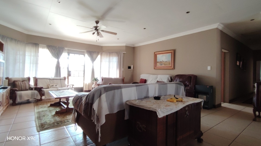 Commercial Property for Sale in Mooilande Gauteng