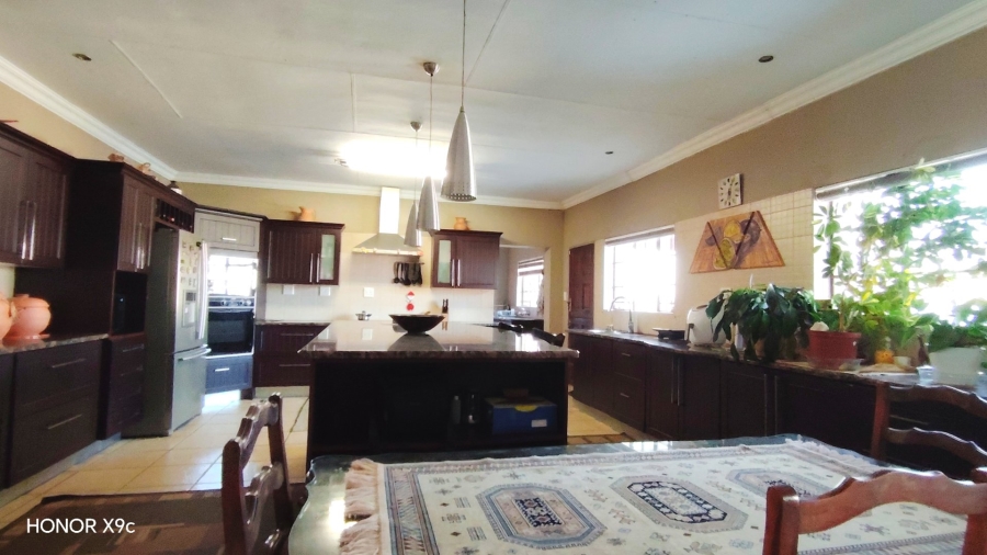 Commercial Property for Sale in Mooilande Gauteng
