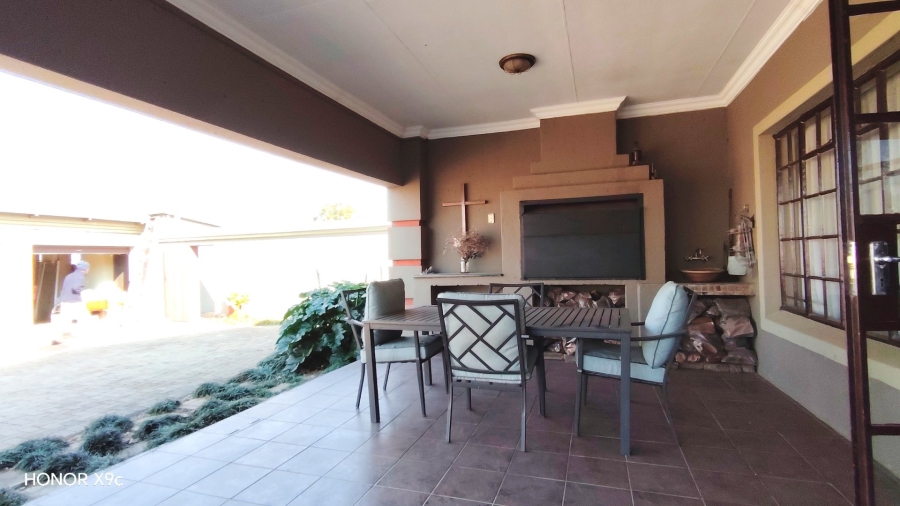Commercial Property for Sale in Mooilande Gauteng