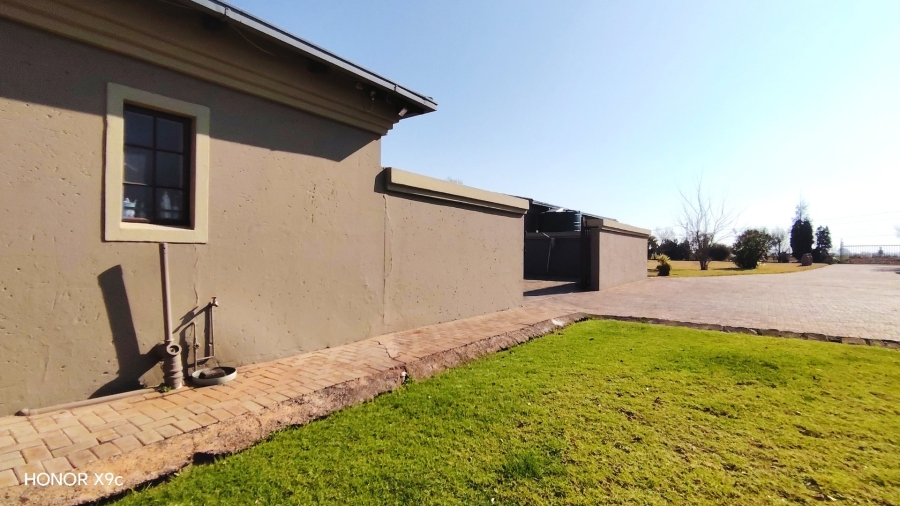 Commercial Property for Sale in Mooilande Gauteng