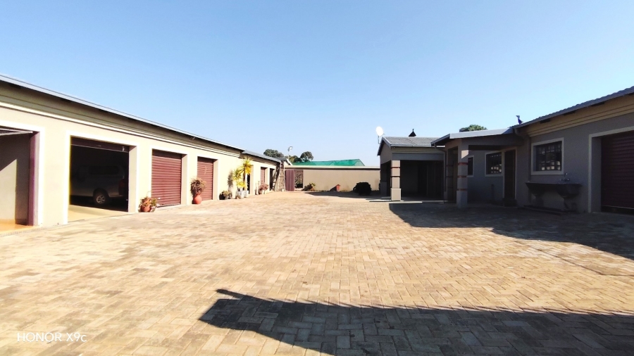 Commercial Property for Sale in Mooilande Gauteng