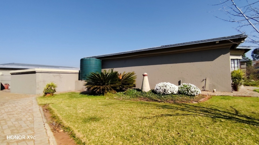 Commercial Property for Sale in Mooilande Gauteng