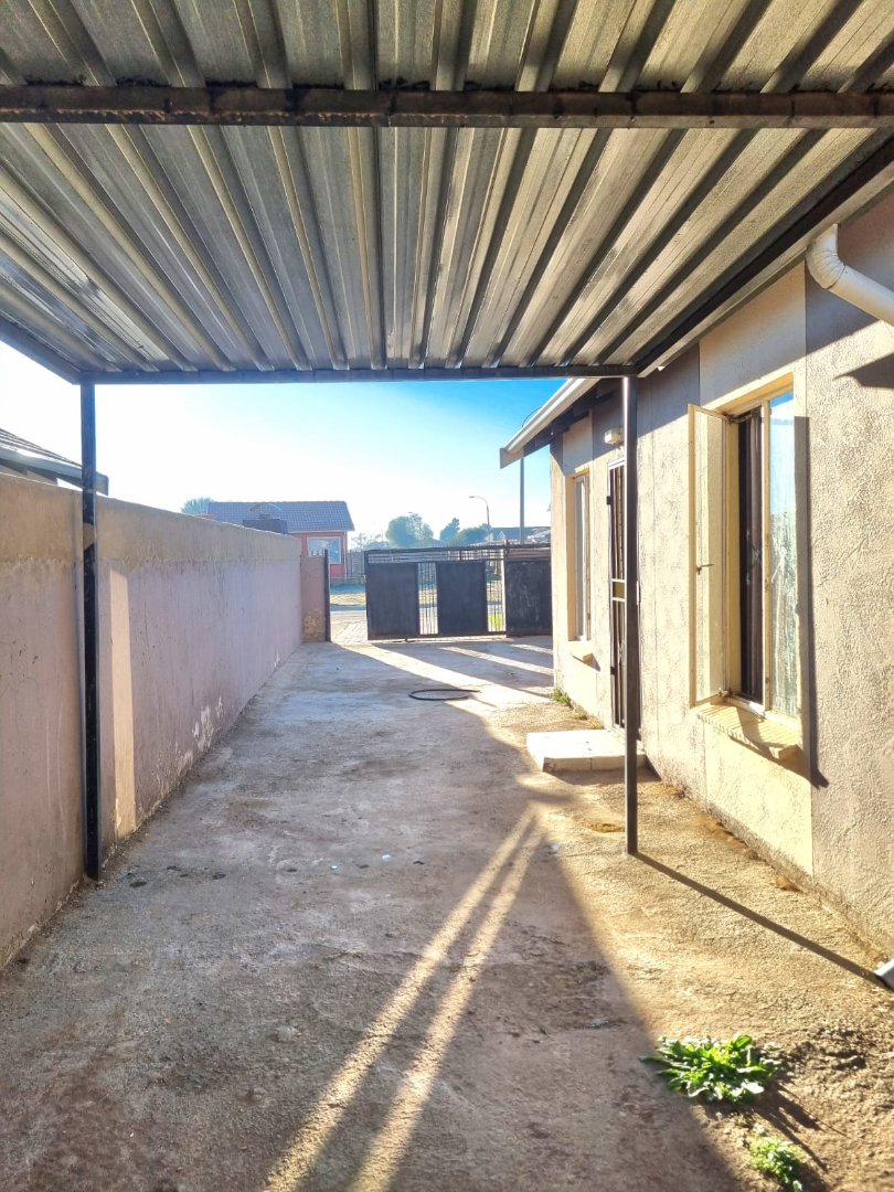 2 Bedroom Property for Sale in Windmill Park Gauteng