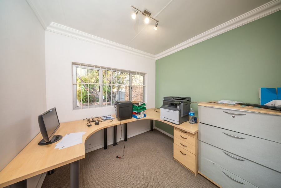 3 Bedroom Property for Sale in Eastleigh Ridge Gauteng