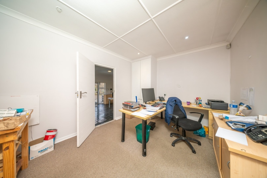 3 Bedroom Property for Sale in Eastleigh Ridge Gauteng