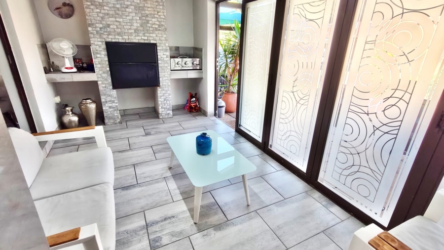 4 Bedroom Property for Sale in Misty Bay Gauteng