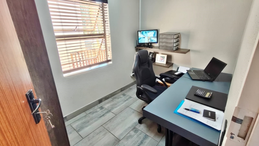 4 Bedroom Property for Sale in Misty Bay Gauteng