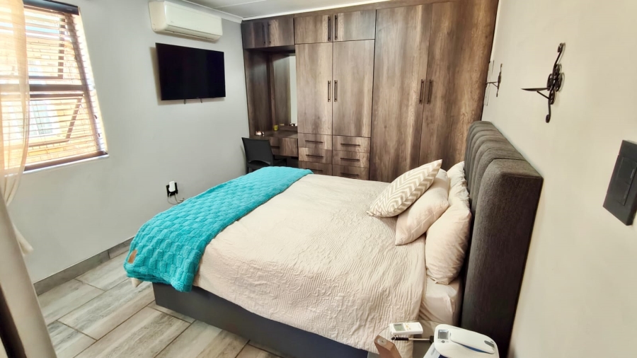4 Bedroom Property for Sale in Misty Bay Gauteng