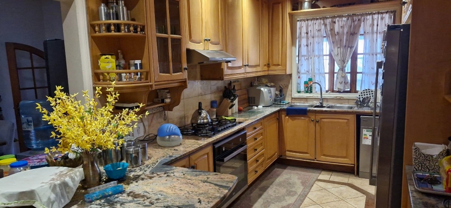 6 Bedroom Property for Sale in Selwyn Gauteng