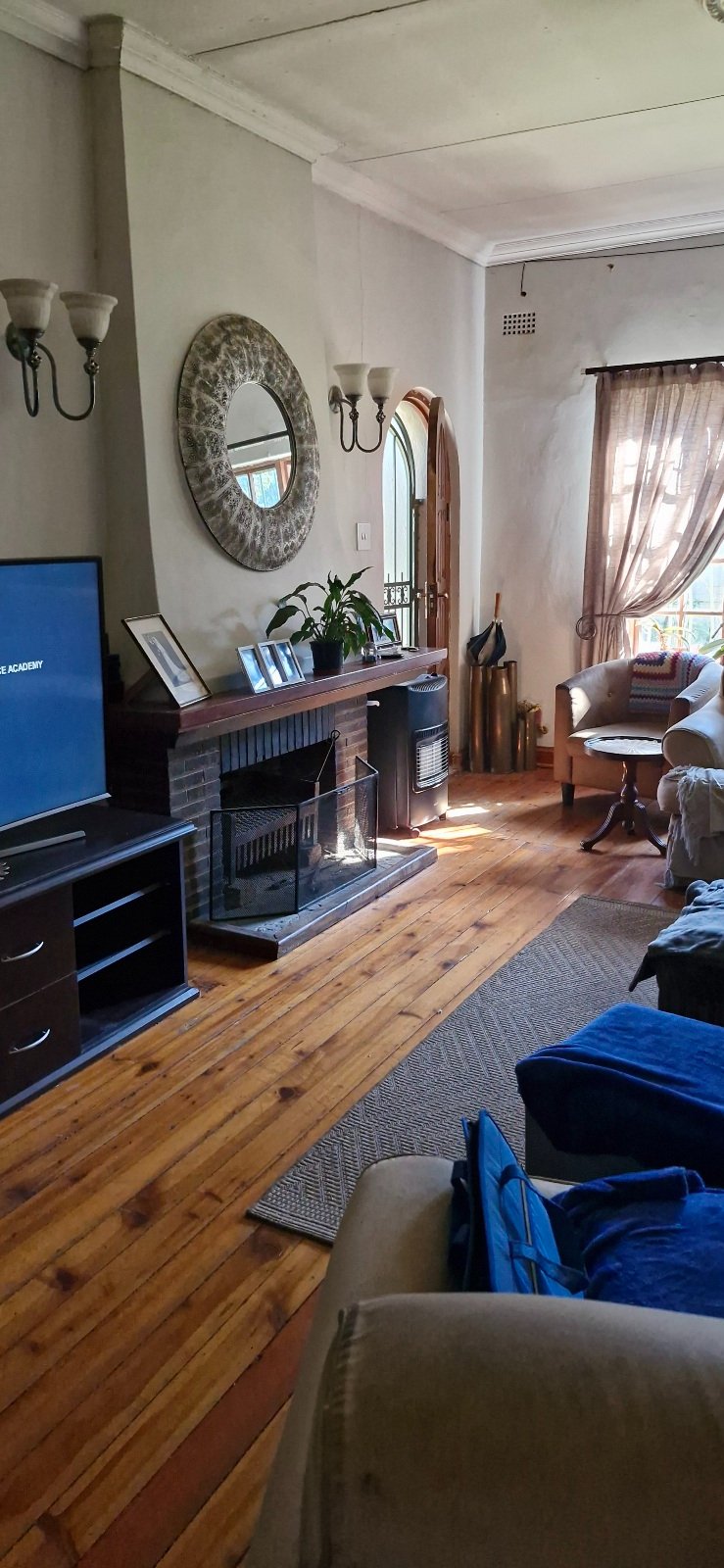 6 Bedroom Property for Sale in Selwyn Gauteng