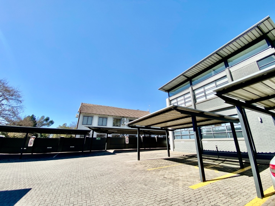 To Let Commercial Property for Rent in Doringkloof Gauteng