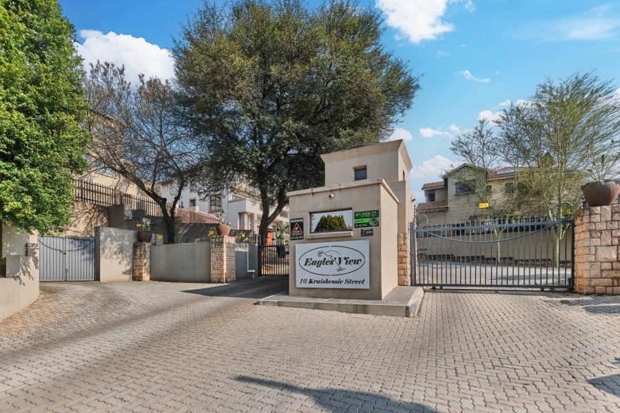 Commercial Property for Sale in Roodekrans A H Gauteng