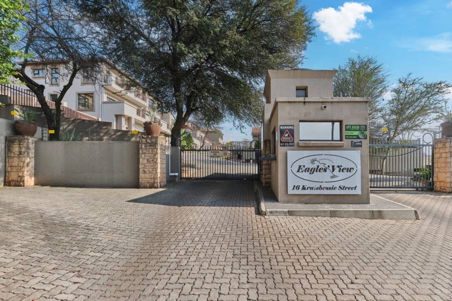 Commercial Property for Sale in Roodekrans A H Gauteng