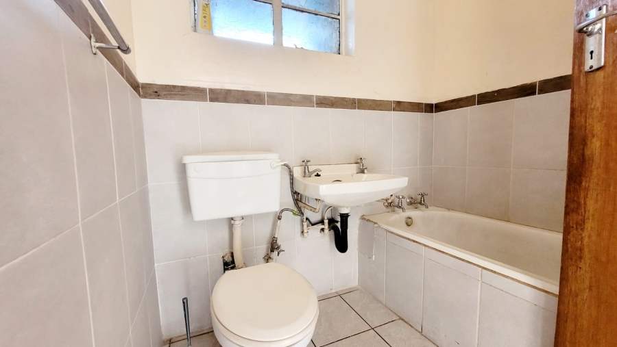 2 Bedroom Property for Sale in Three Rivers Gauteng