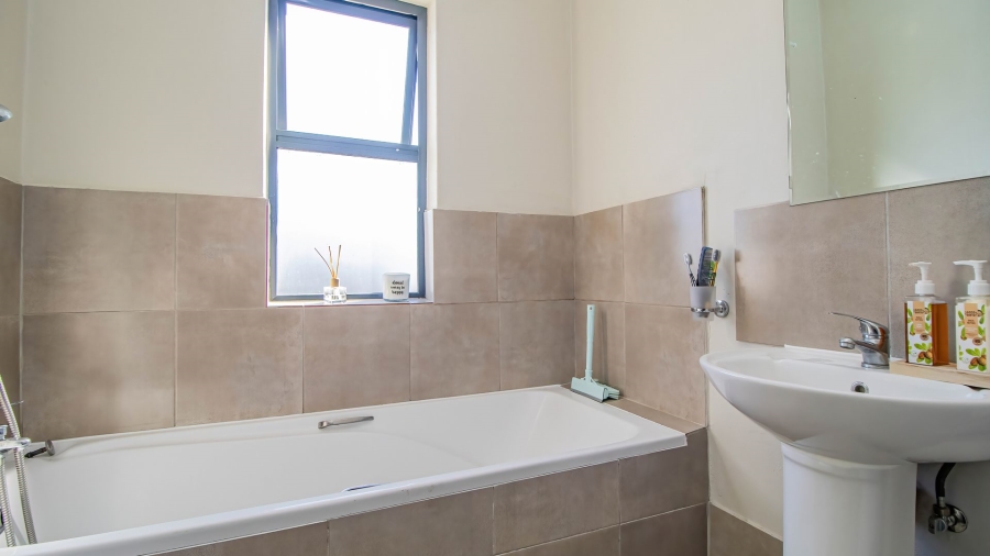 2 Bedroom Property for Sale in Rynfield Gauteng