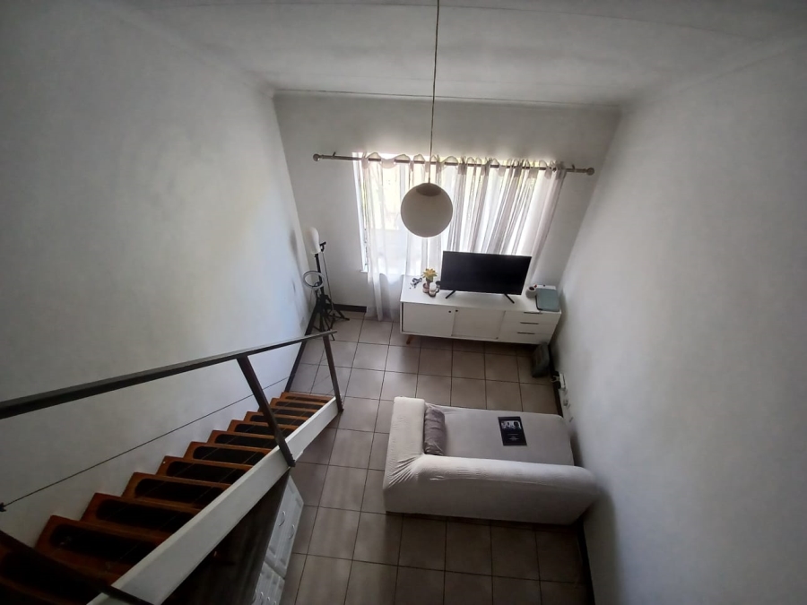 1 Bedroom Property for Sale in Hatfield Gauteng