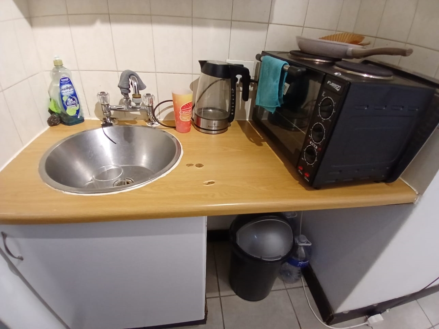 1 Bedroom Property for Sale in Hatfield Gauteng