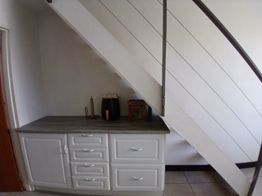 1 Bedroom Property for Sale in Hatfield Gauteng