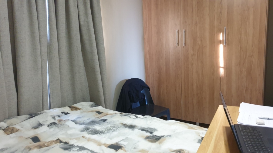 2 Bedroom Property for Sale in Monavoni Gauteng
