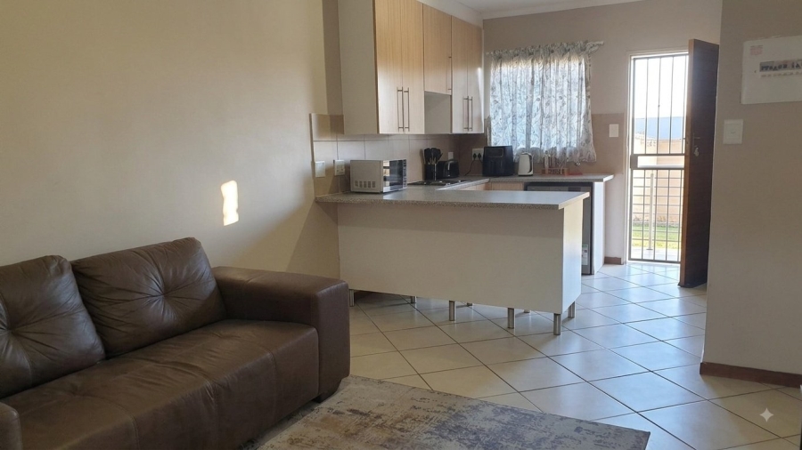2 Bedroom Property for Sale in Monavoni Gauteng
