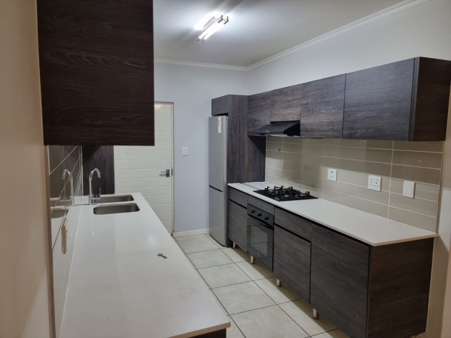 1 Bedroom Property for Sale in Oakdene Gauteng