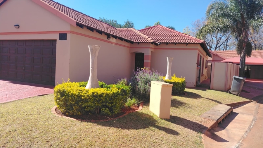 To Let 3 Bedroom Property for Rent in Heatherview Gauteng