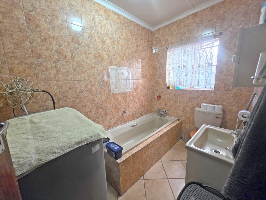 3 Bedroom Property for Sale in Lambton Gauteng