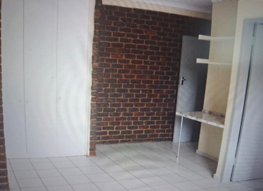 To Let 1 Bedroom Property for Rent in Putfontein Gauteng
