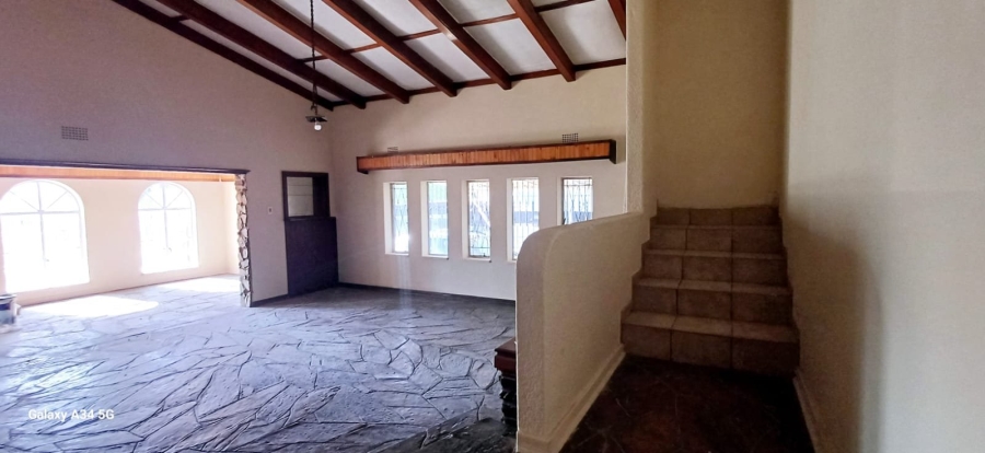 3 Bedroom Property for Sale in South Crest Gauteng