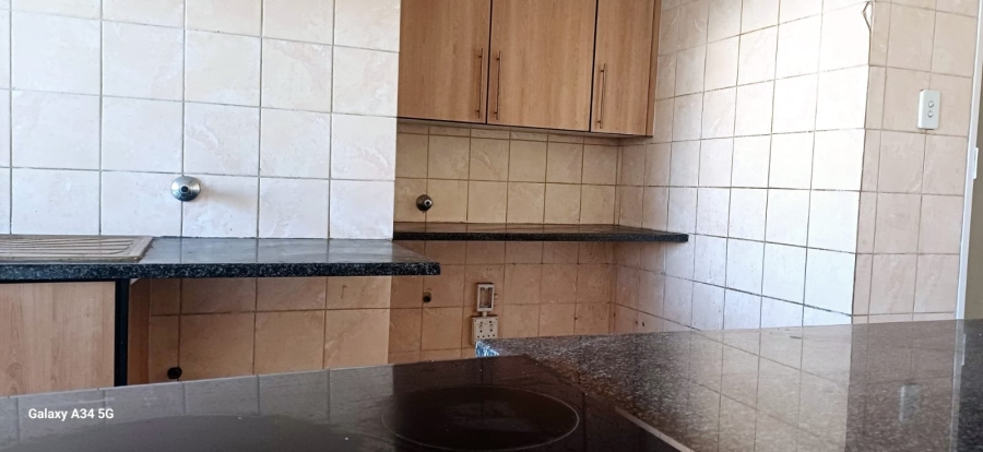 3 Bedroom Property for Sale in South Crest Gauteng