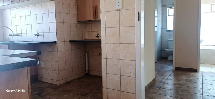 3 Bedroom Property for Sale in South Crest Gauteng