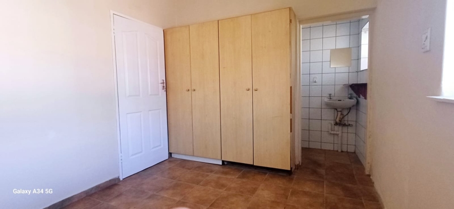 3 Bedroom Property for Sale in South Crest Gauteng