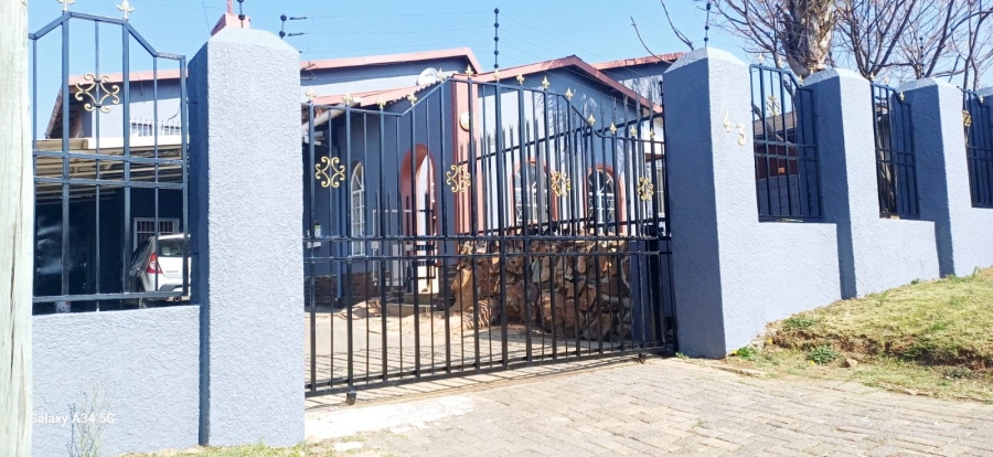 3 Bedroom Property for Sale in South Crest Gauteng