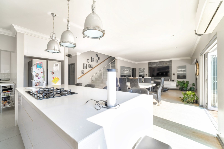 4 Bedroom Property for Sale in Olivedale Gauteng