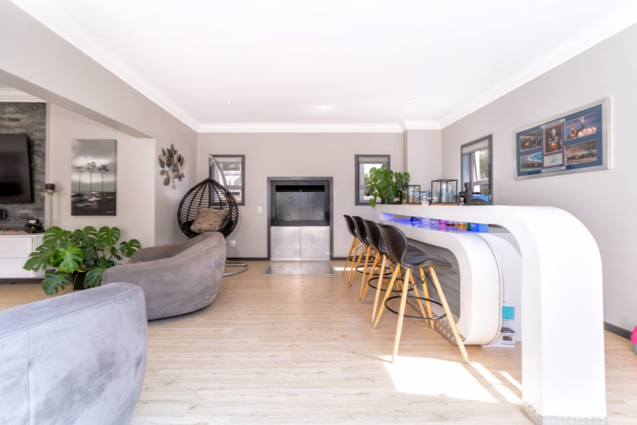 4 Bedroom Property for Sale in Olivedale Gauteng