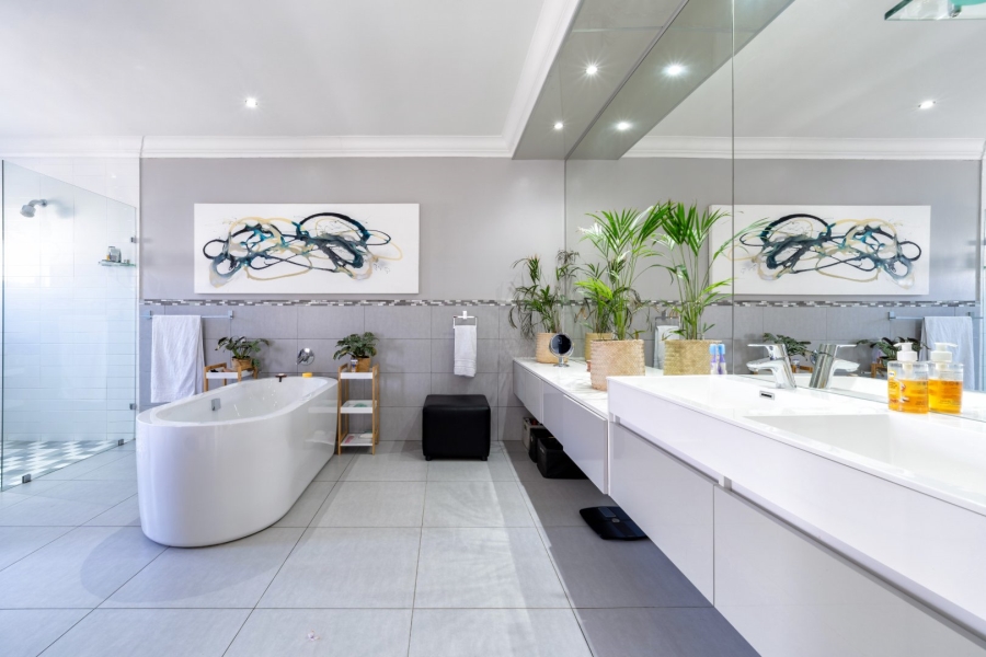 4 Bedroom Property for Sale in Olivedale Gauteng